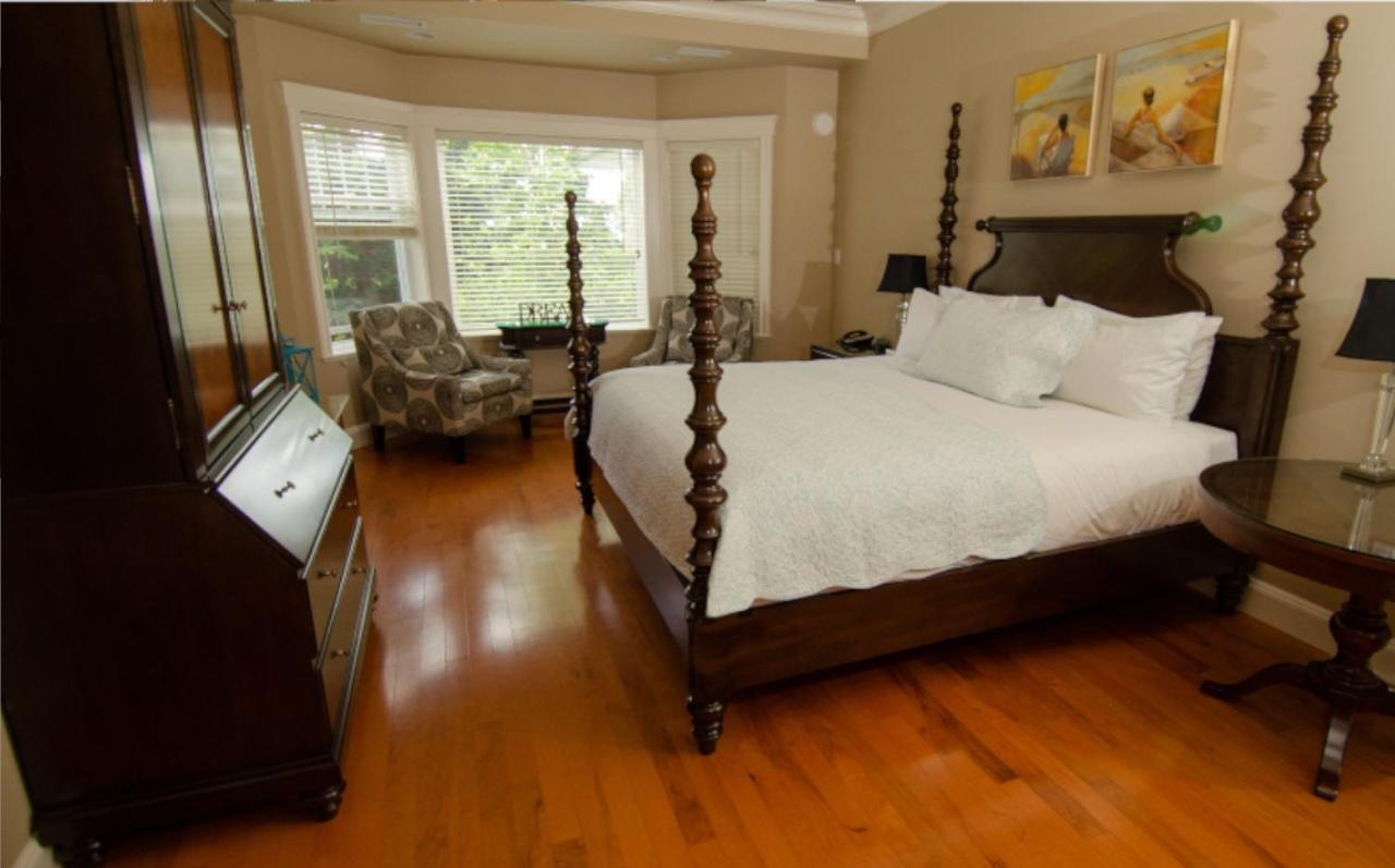 קואליקום ביץ' Crown Mansion Boutique Hotel & Villas מראה חיצוני תמונה