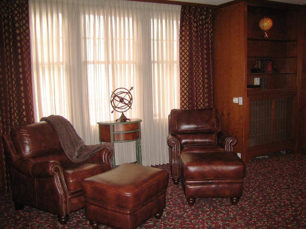 קואליקום ביץ' Crown Mansion Boutique Hotel & Villas מראה חיצוני תמונה